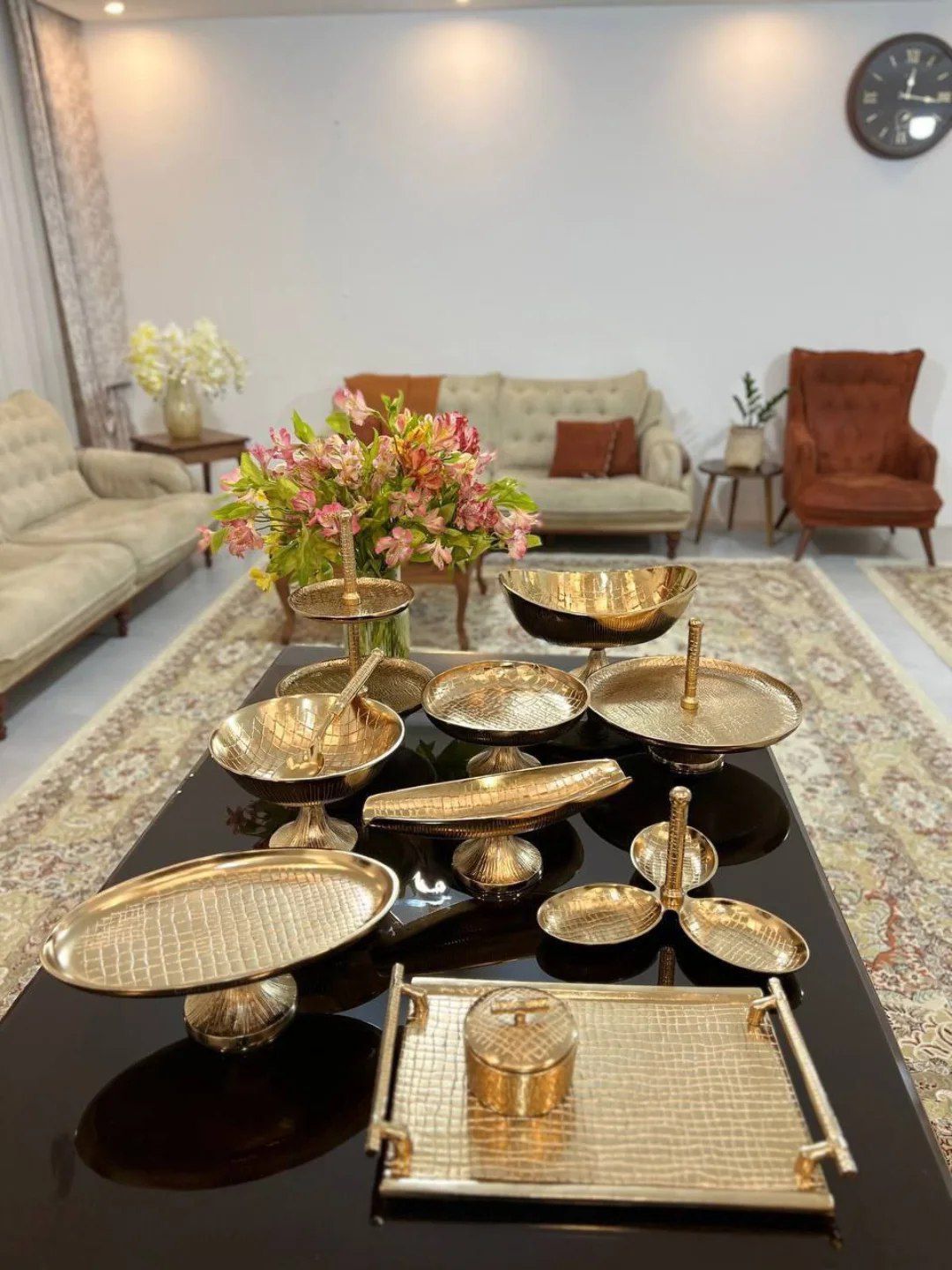 سرویس پذیرایی چرمی ( پوست ماری )